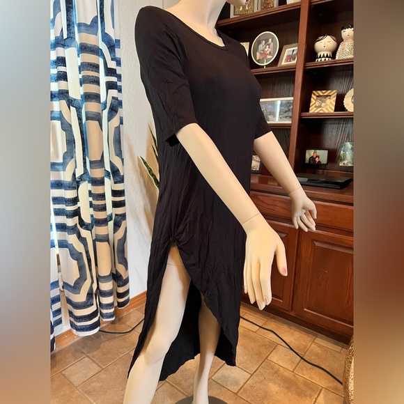 NWT Torrid Asymmetrical Tunic Shirt Size 1X - Picture 5 of 11